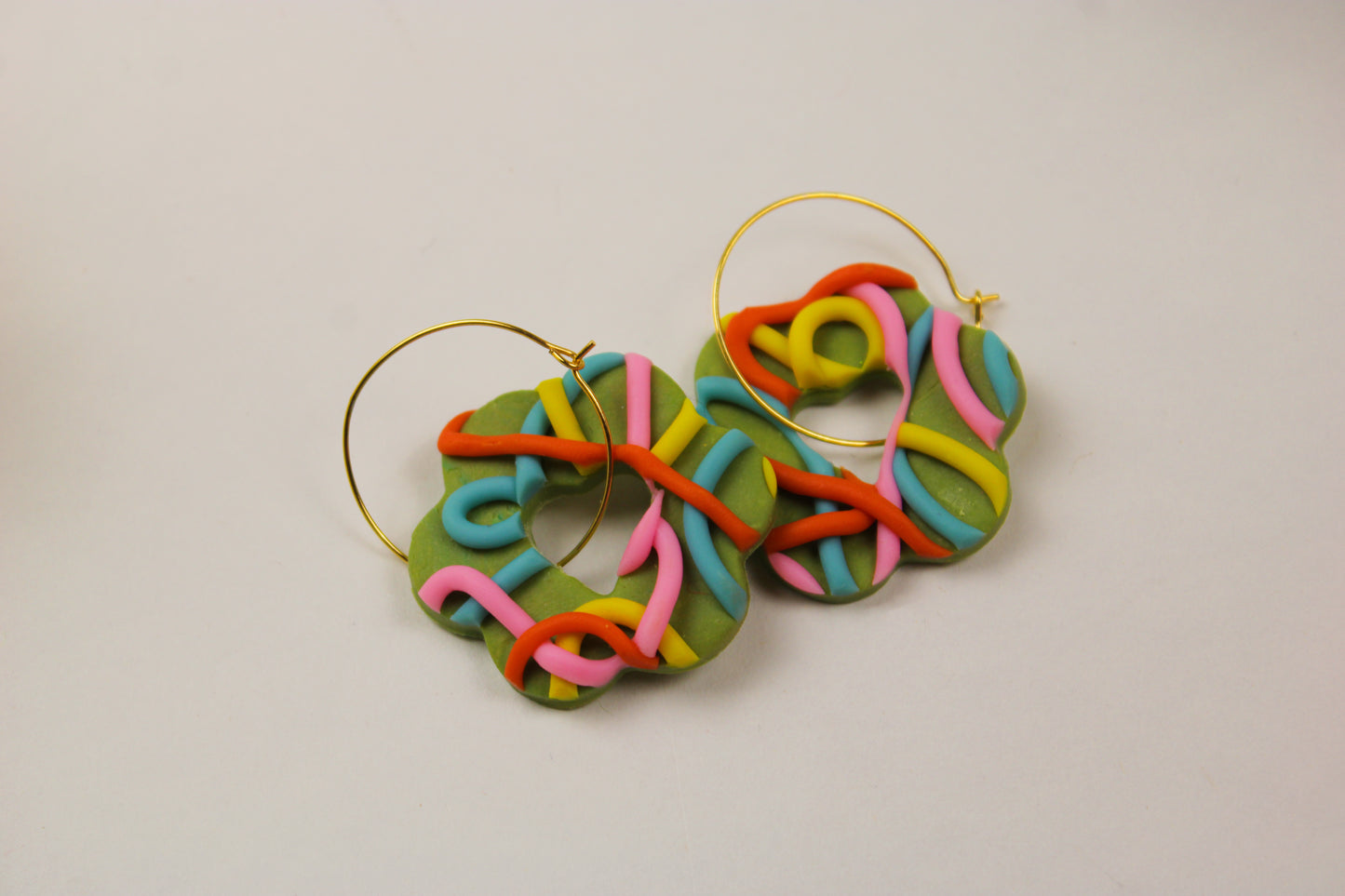 “Lovely Day” Swirl Flower Hoop Earrings