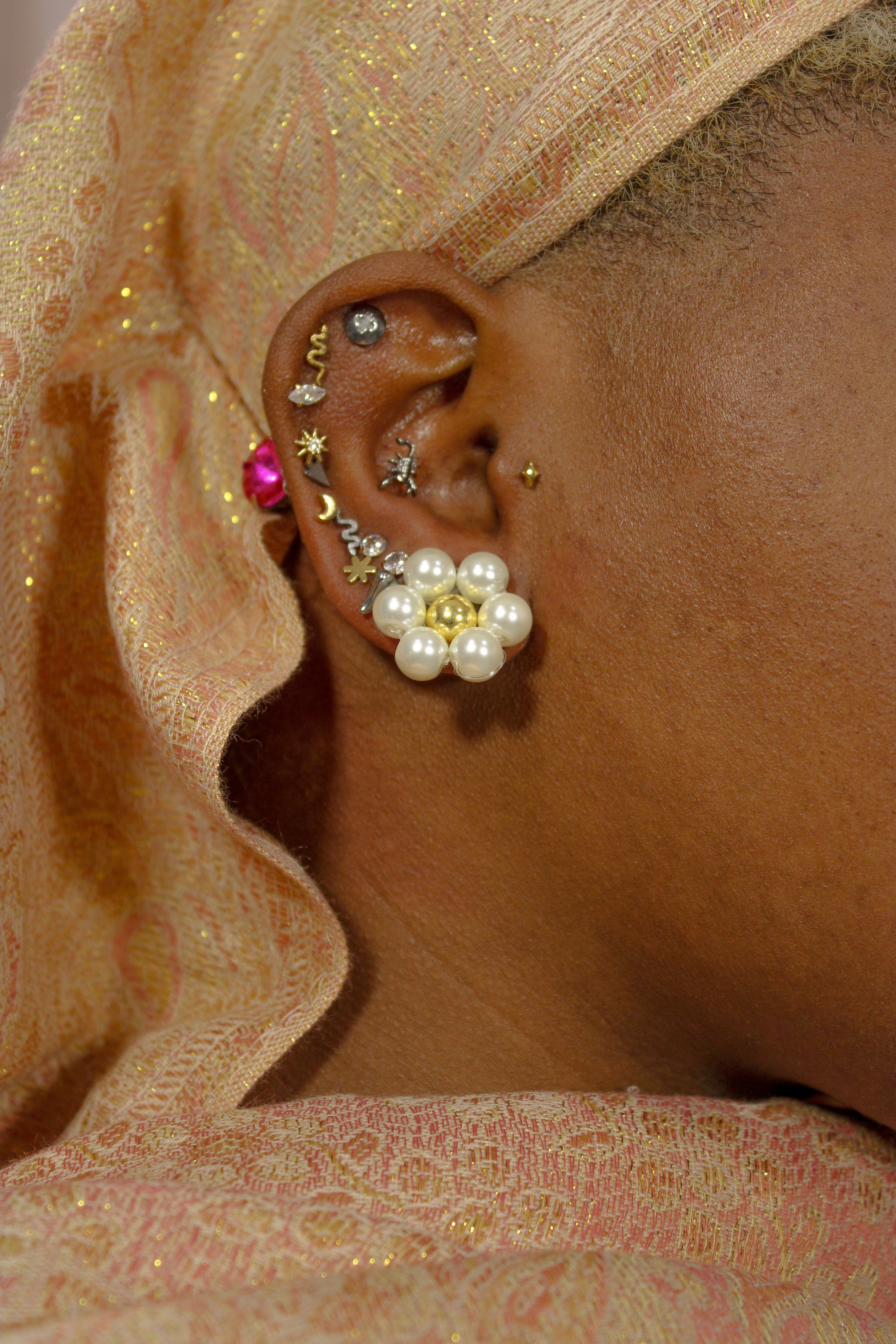 Daisy Beaded Studs Earrings - HAWWAA Studios