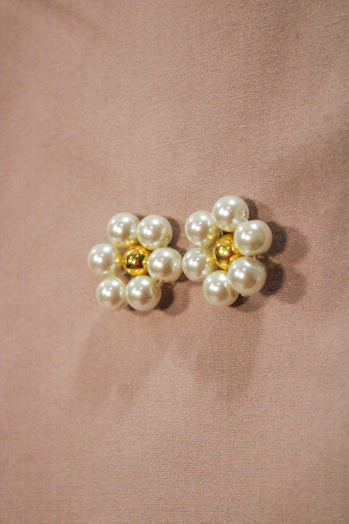 Daisy Beaded Stud Earrings - HAWWAA Studios